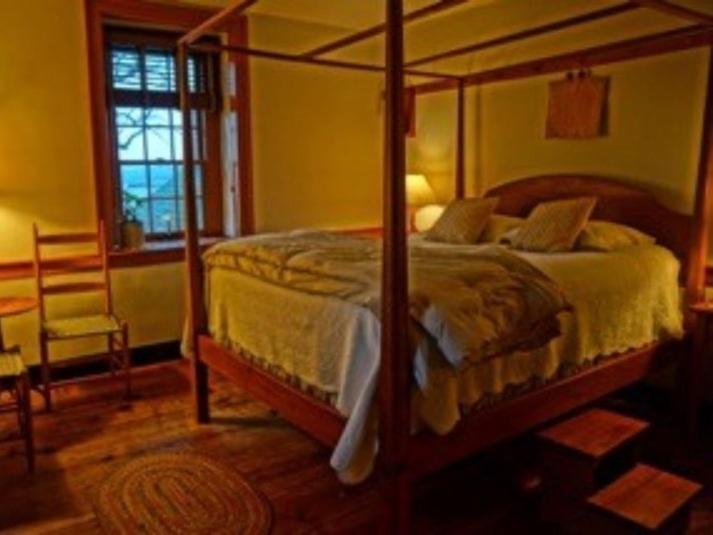 Brownstone Colonial Inn Reinholds Habitación foto